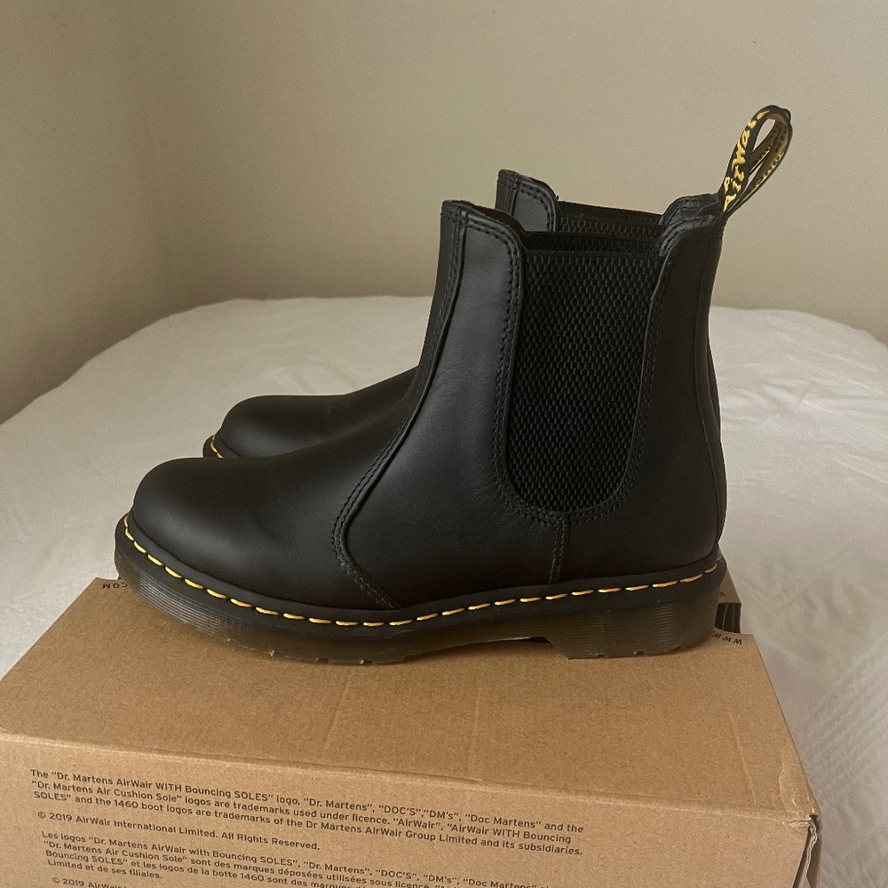Black Dr. Marten Chelsea Boot size 8 Nappa Leather